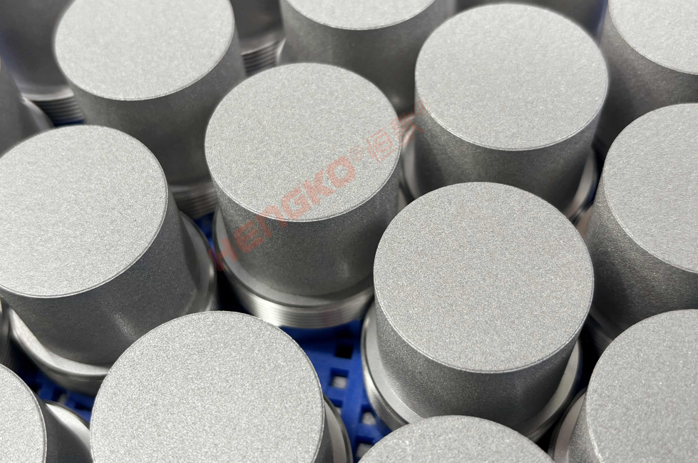 專(zhuān)業(yè)制造不銹鋼燒結(jié)濾芯，滿足多元工業(yè)過(guò)濾需求！